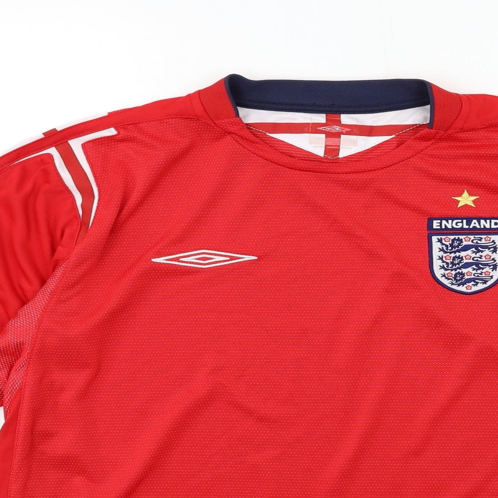 Umbro Mens Red    T-Shirt Size L  - ENGLAND
