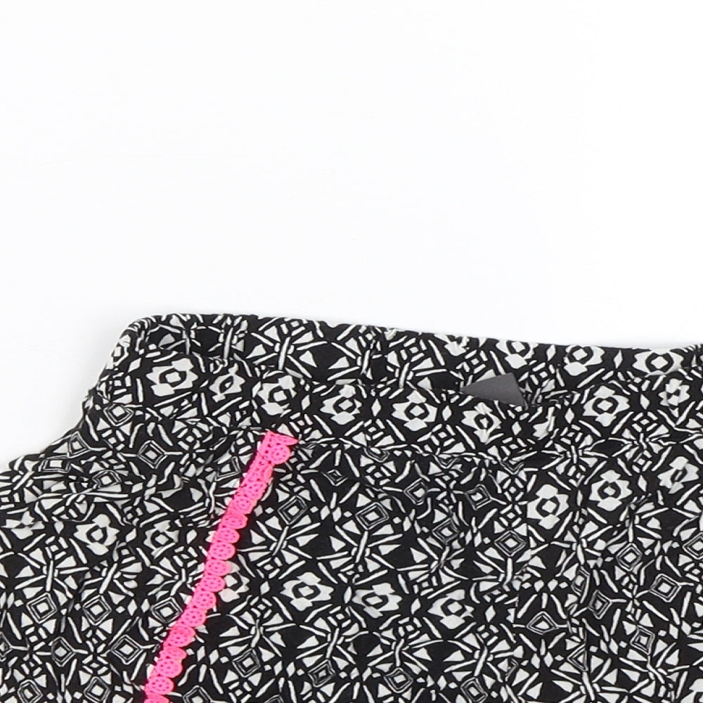 Primark Girls Black Argyle/Diamond  Sailor Shorts Size 8-9 Years