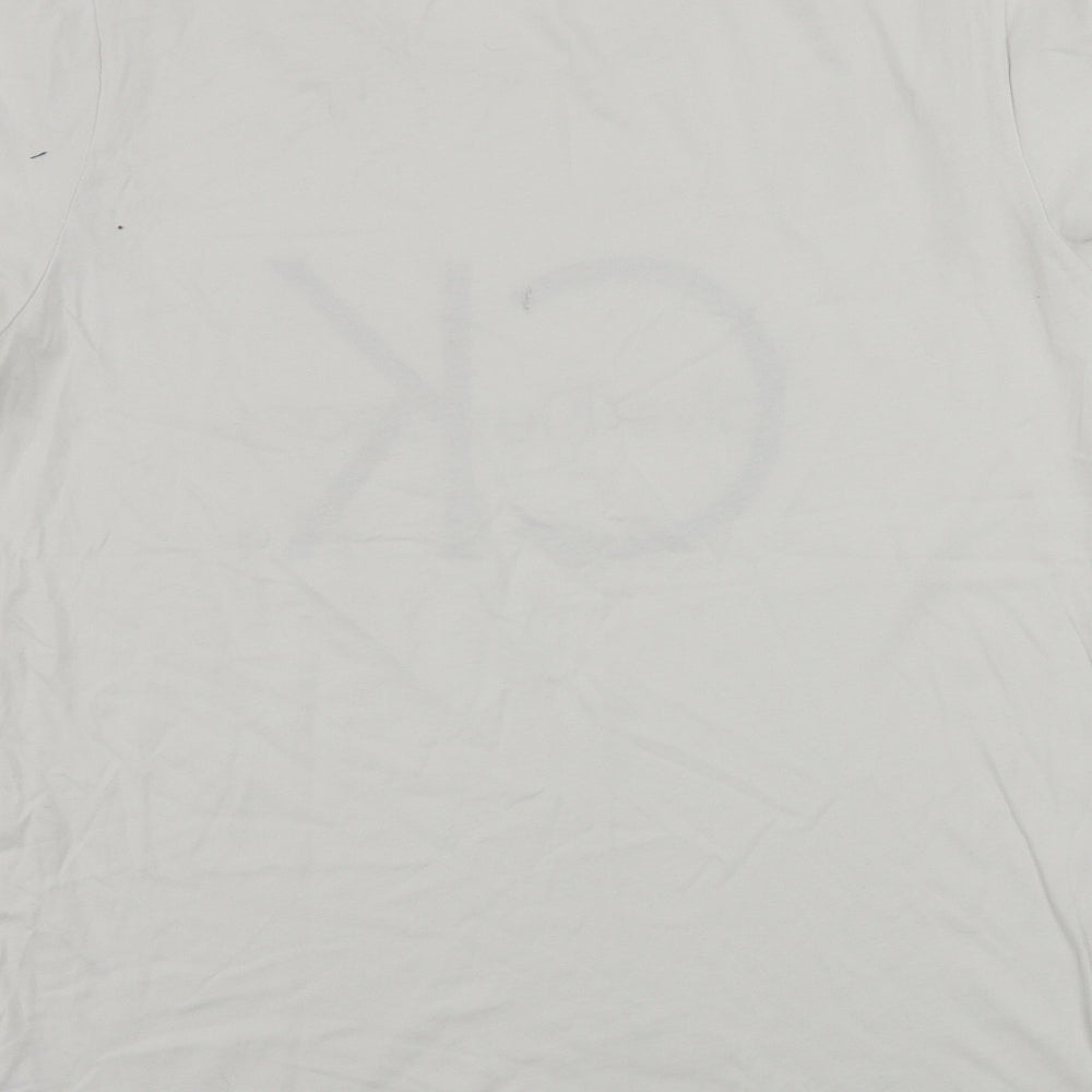 Calvin Klein  Mens White    T-Shirt Size L