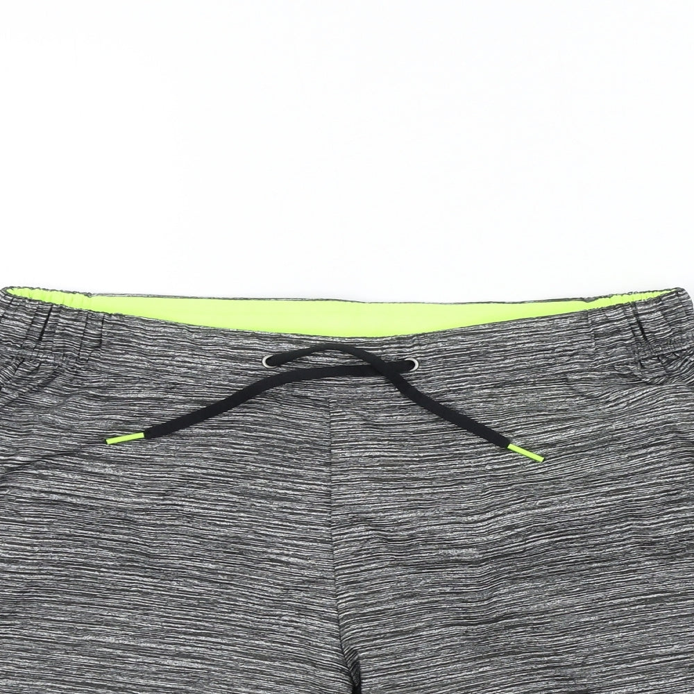 DECATHLON Mens Green   Bermuda Shorts Size M