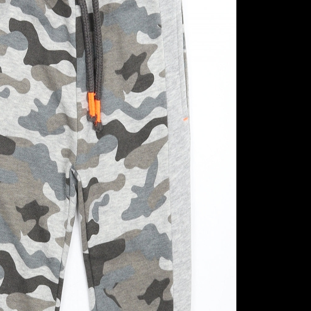 F&F Boys Grey Camouflage  Jogger Trousers Size 3-4 Years