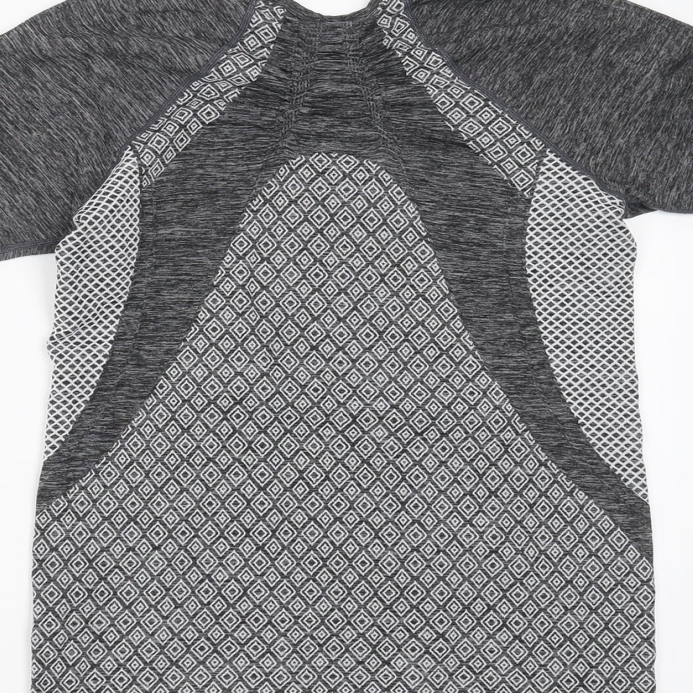 Kyodan Womens Grey Geometric  Basic T-Shirt Size M