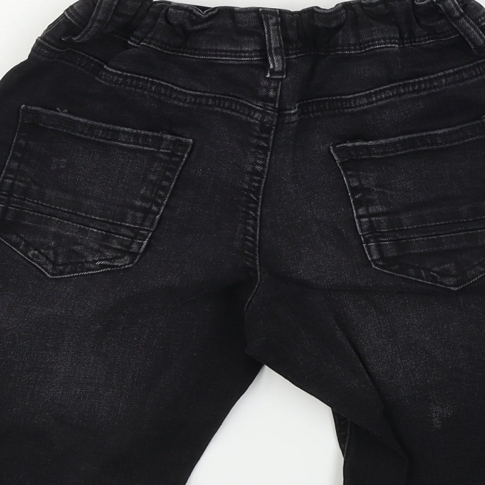 Primark  Boys Black   Chino Shorts Size 8 Years