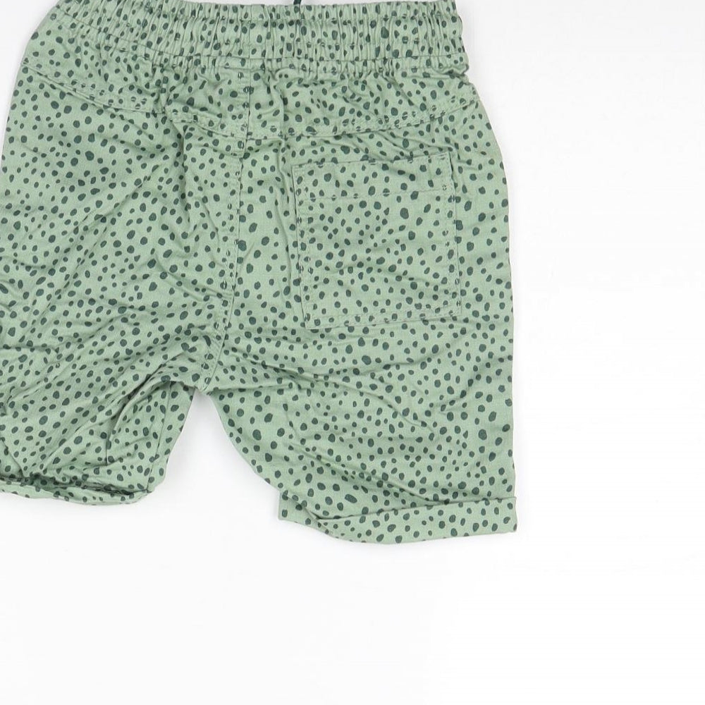 TU Boys Green Polka Dot  Chino Shorts Size 5 Years