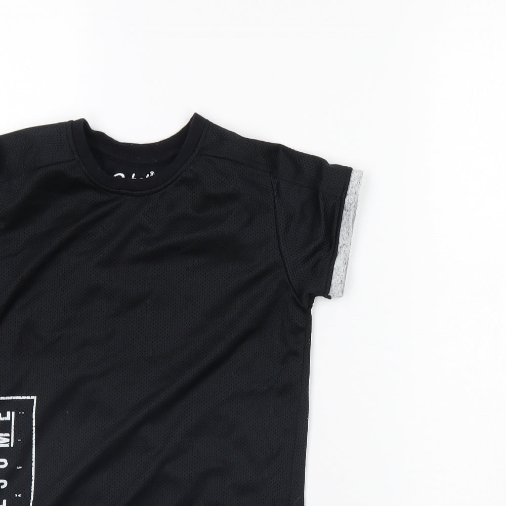 Primark Boys Black   Basic T-Shirt Size 5 Years