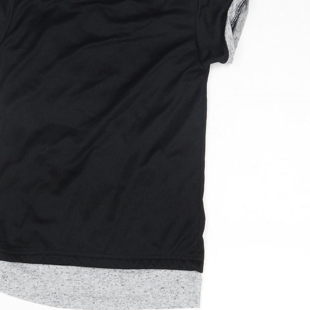 Primark Boys Black   Basic T-Shirt Size 5 Years
