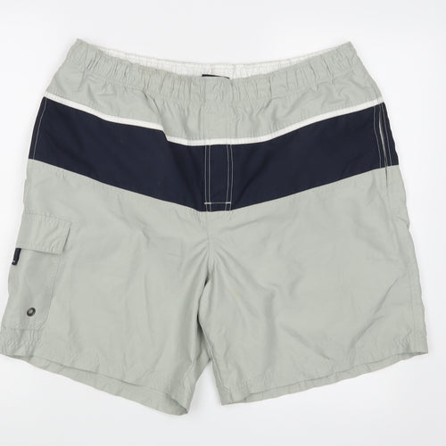 Authentic Mens Green   Cargo Shorts Size L - Elastic Waist Band
