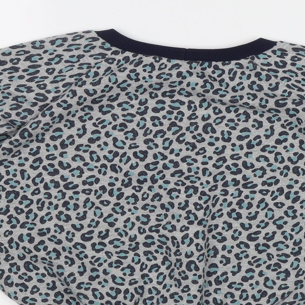 Preworn Girls Blue Animal Print  Pullover Sweatshirt Size 6-7 Years
