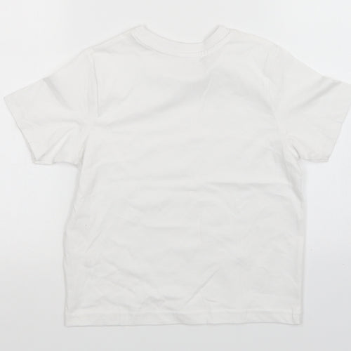 TU Boys White   Basic T-Shirt Size 5 Years