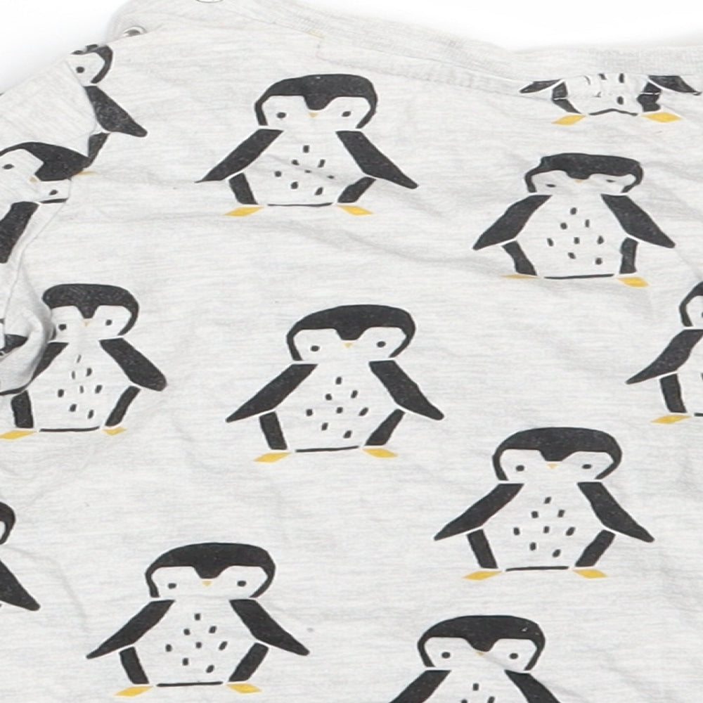 Fred & Flo Baby Grey Animal Print  Basic T-Shirt Size 9-12 Months  - Penguin