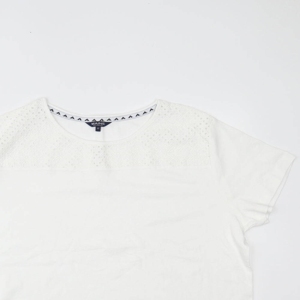 Maine New England Womens White   Basic T-Shirt Size 22