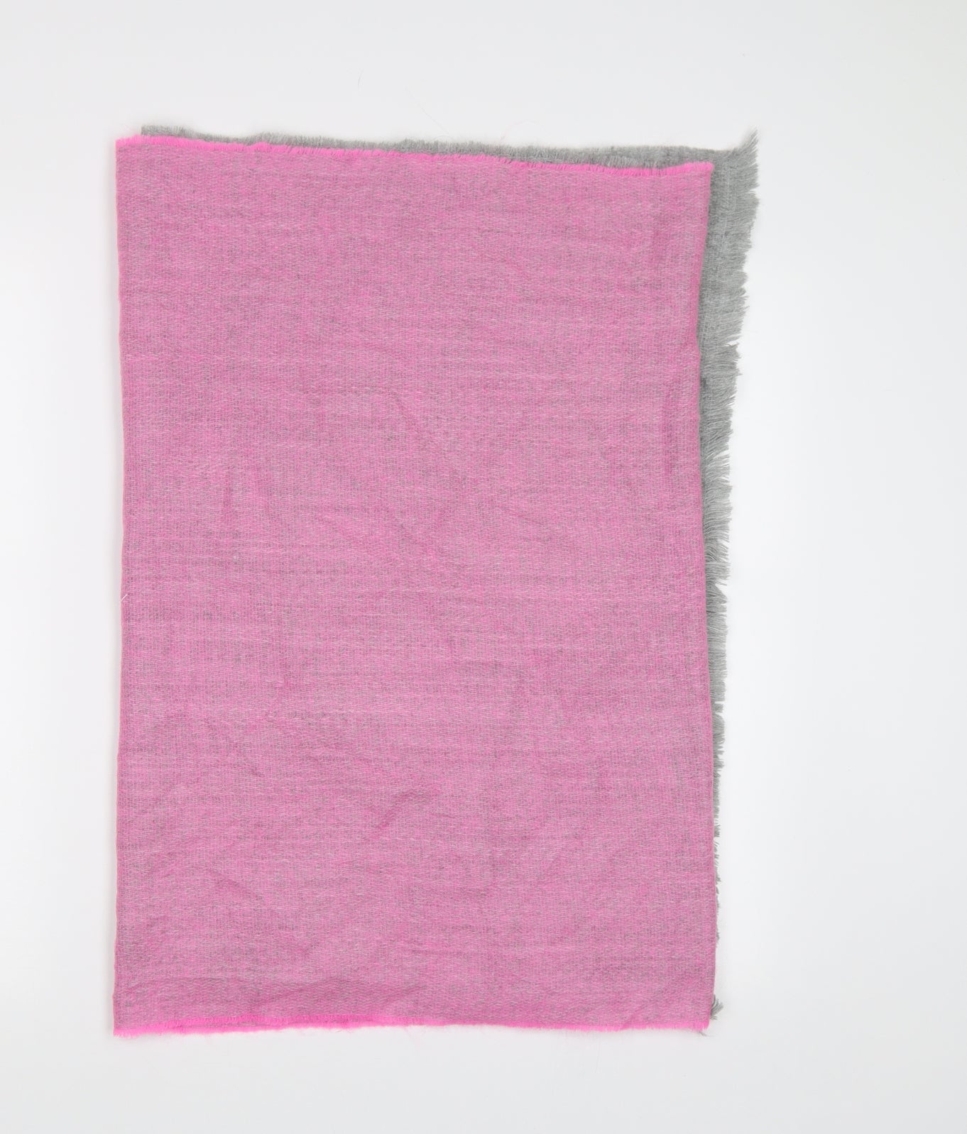 Preworn Unisex Pink    Shawl/Wrap