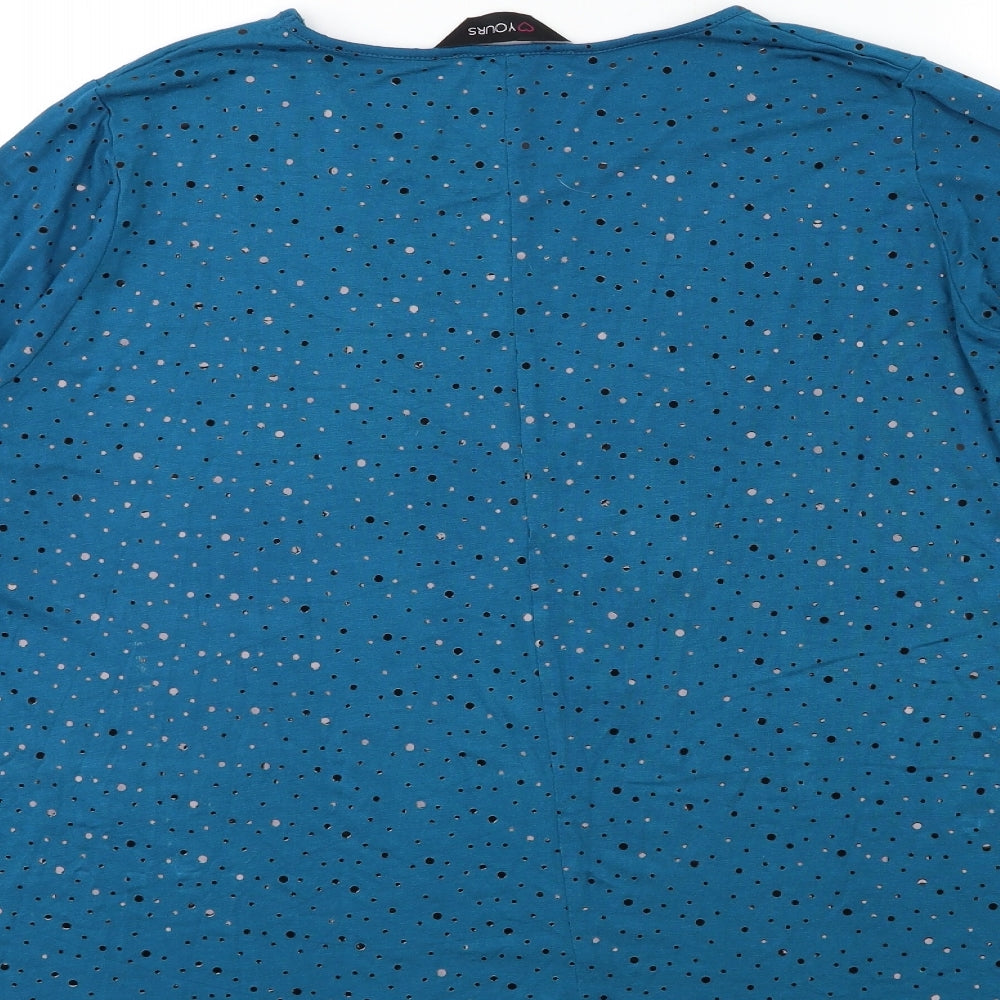 LOVE YOURS Womens Blue   Basic T-Shirt Size 22