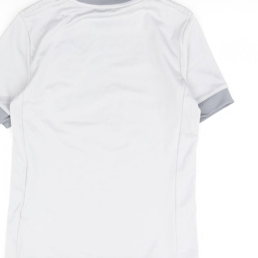 adidas Boys Grey   Basic T-Shirt Size 9 Years  - Manchester united Football Club