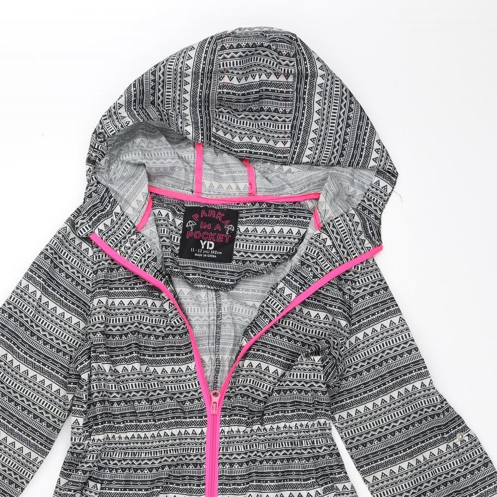 YD Girls Black Geometric  Rain Coat Coat Size 11-12 Years