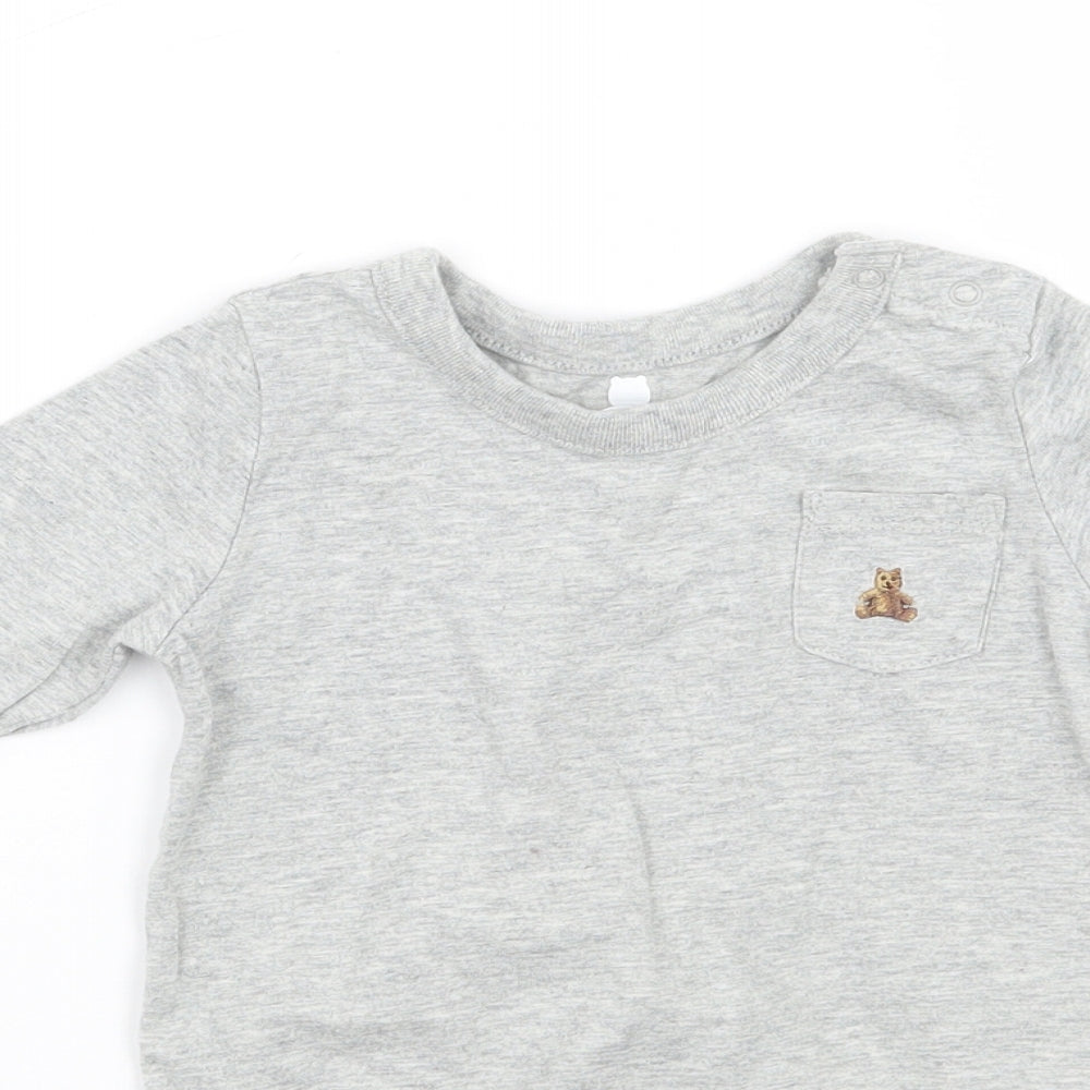 Gap Baby Grey   Babygrow One-Piece Size 12-18 Months