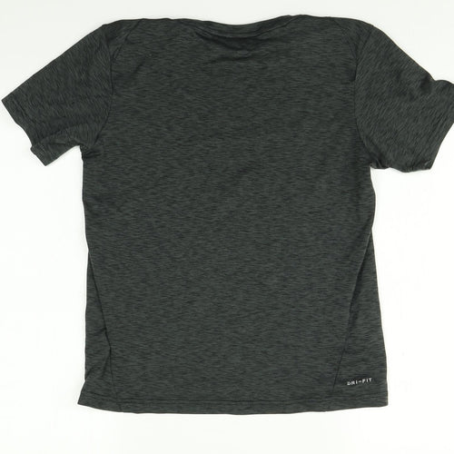 Nike Boys Multicoloured   Basic T-Shirt Size 12-13 Years