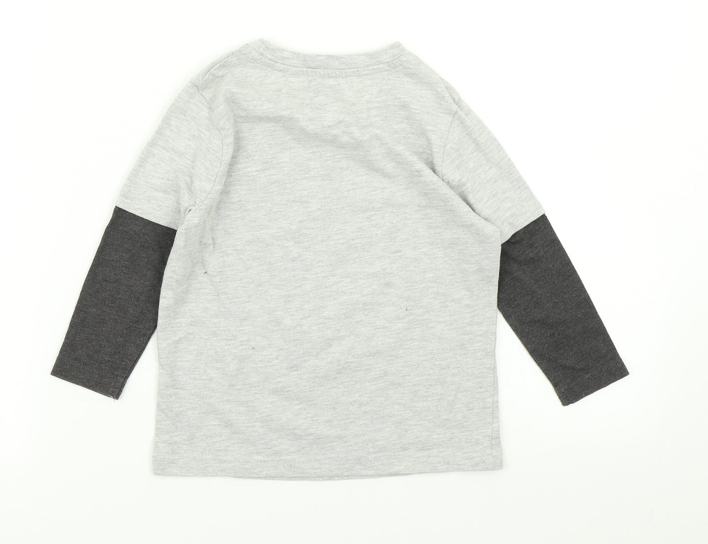 Nutmeg Boys Grey Colourblock  Basic T-Shirt Size 2-3 Years  - Despicable me Christmas T Shirt