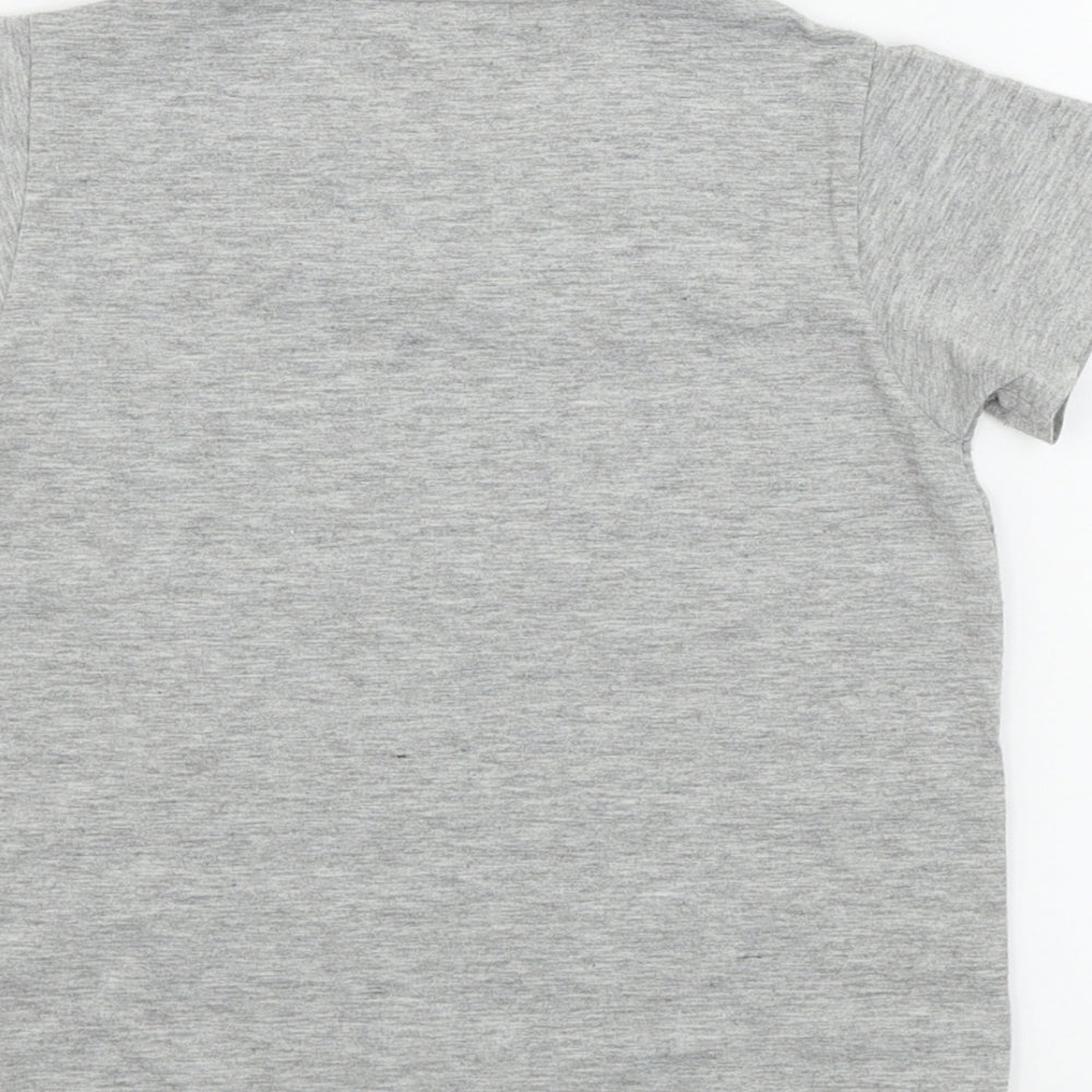 Preworn  Boys Grey   Basic T-Shirt Size M