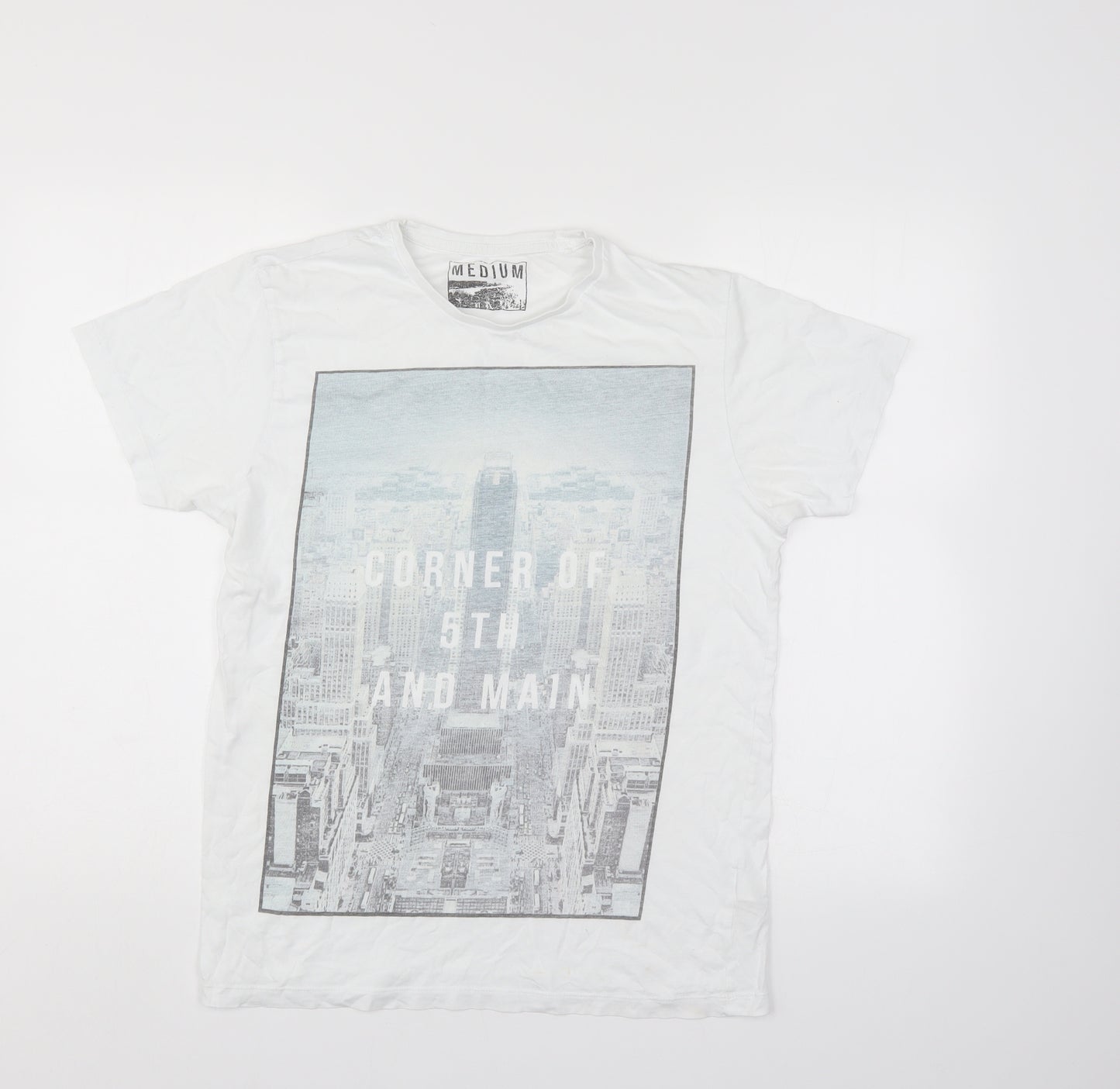 Cedar Wood State Mens White    T-Shirt Size M