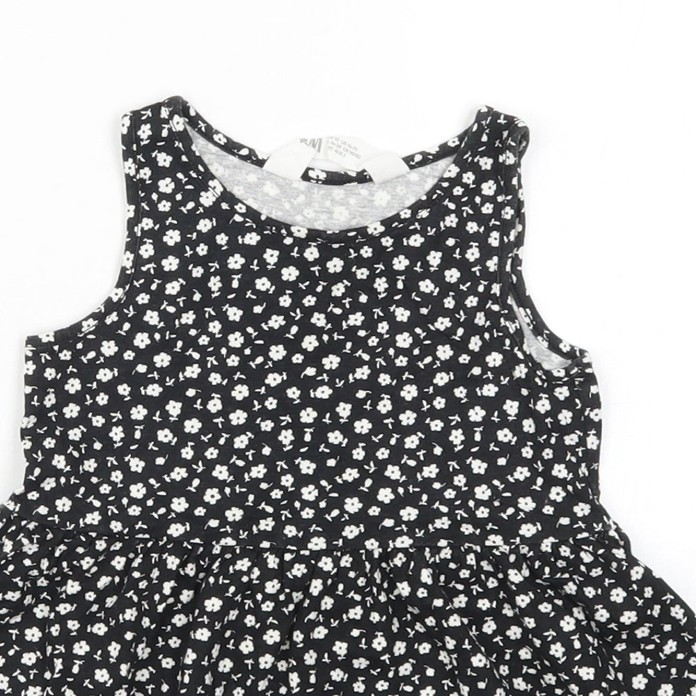 H&M Girls Black Floral  Skater Dress  Size 2 Years