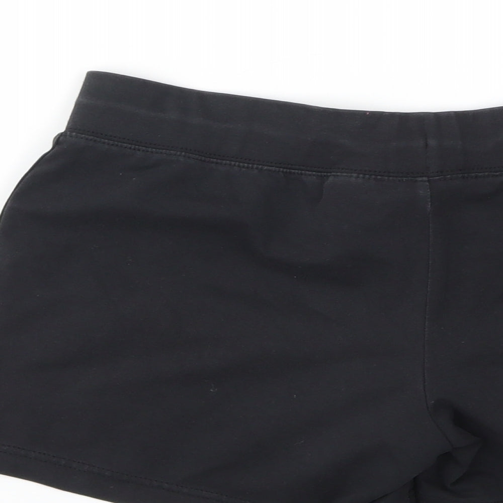 Nike Womens Black   Cut-Off Shorts Size M - stretch waistband