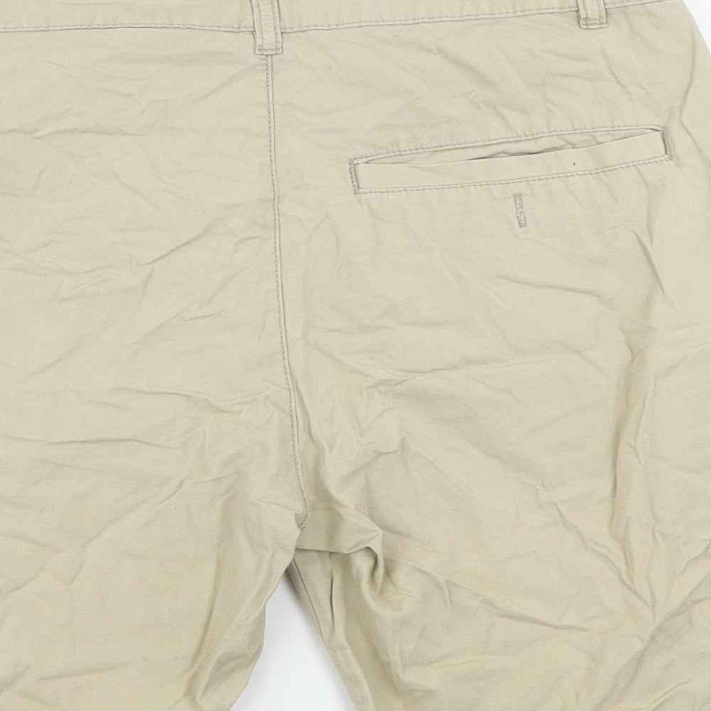 H&M  Mens Beige   Chino Shorts Size 30 in