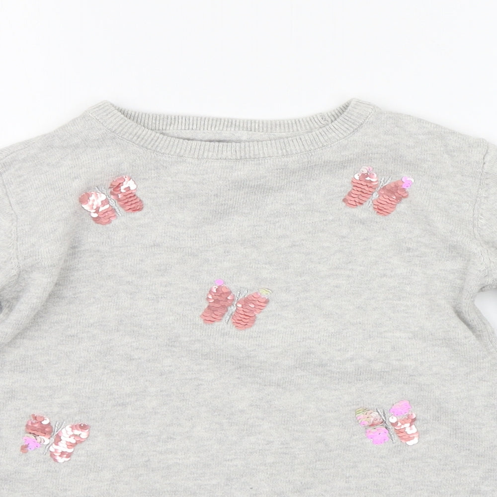 Primark Girls Grey   Pullover Jumper Size 7-8 Years  - details on chest