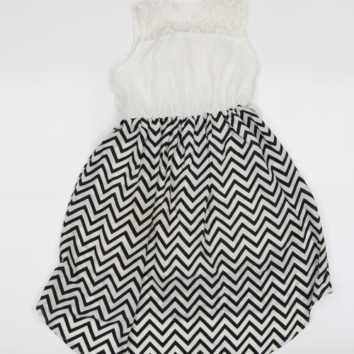 Sunny Fashion Girls Black Striped  Fit & Flare  Size 7 Years  - Longer Length at back