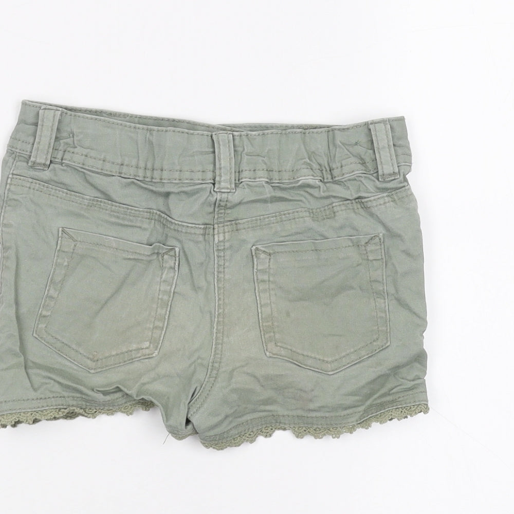 George Girls Green   Chino Shorts Size 6-7 Years
