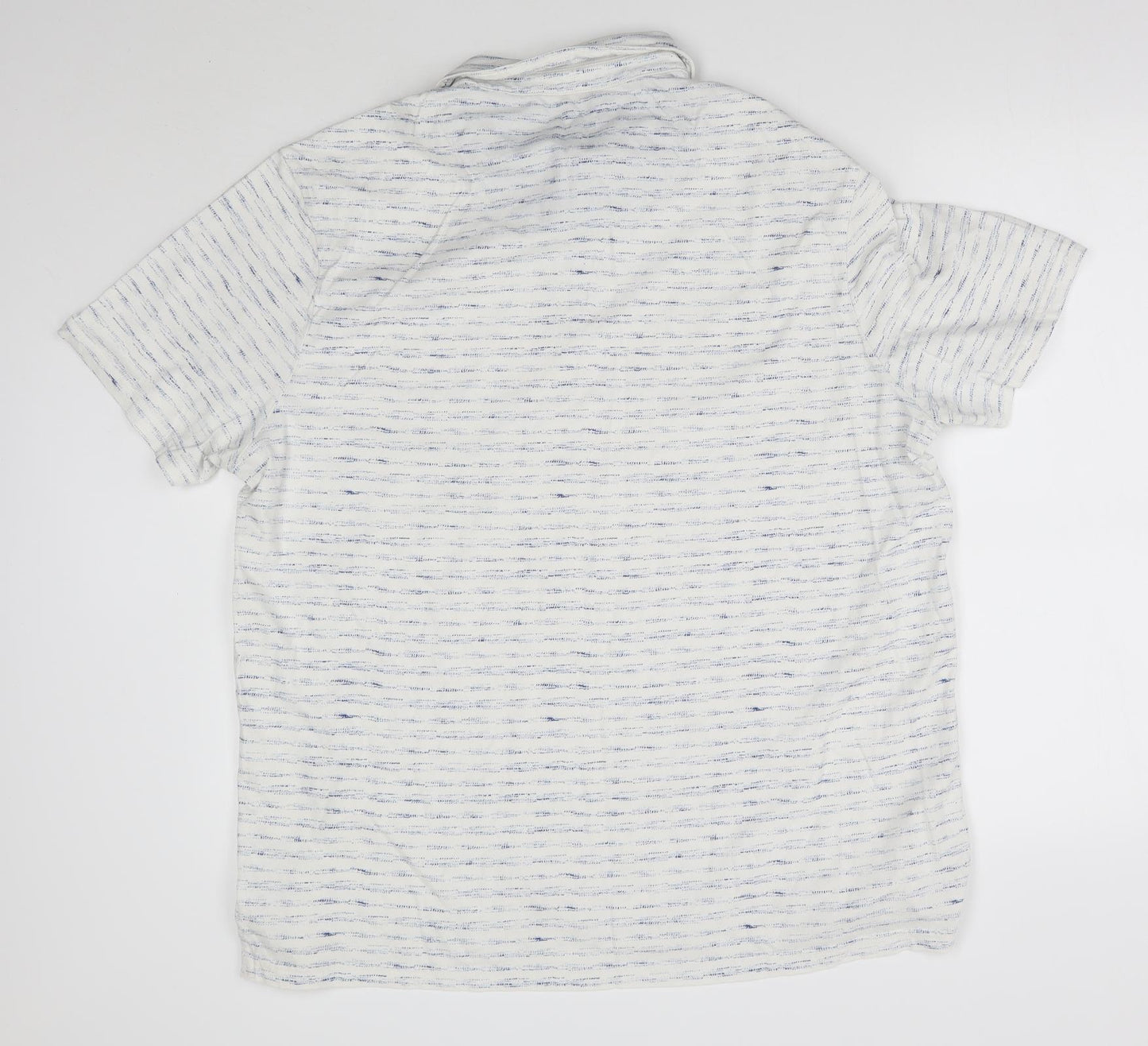 George Mens White    Polo Size XL