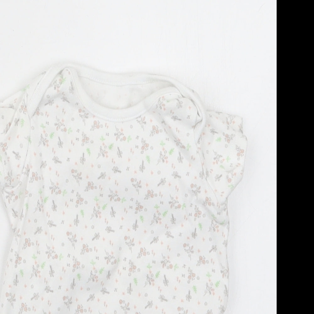 F&F Baby White Geometric  Babygrow One-Piece Size 3-6 Months