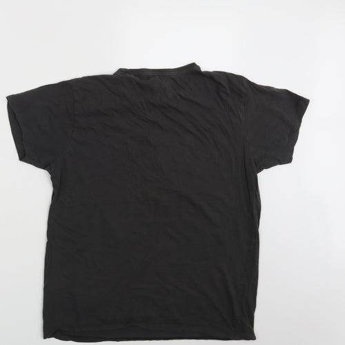 Cedar Wood State Mens Black    T-Shirt Size M  - Rio De Janerio