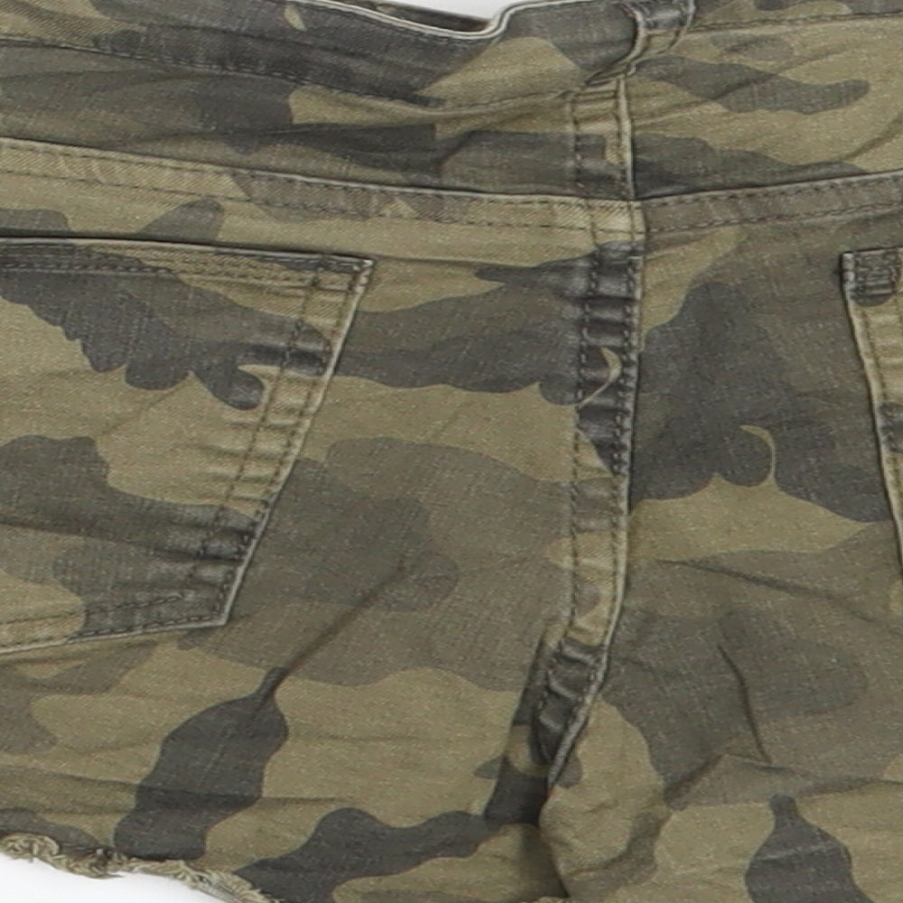 Sinsay Womens Green Camouflage Denim Hot Pants Shorts Size S