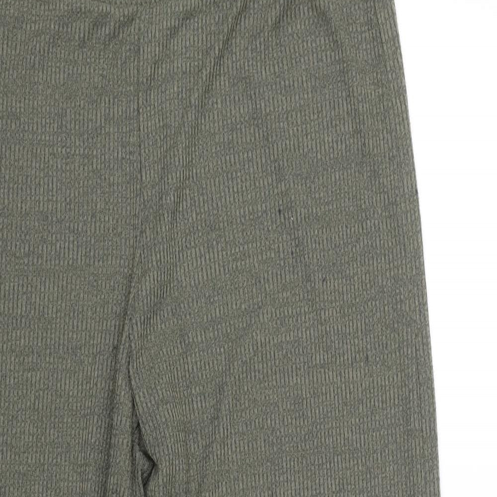 Matalan Womens Green Striped  Capri Trousers Size 14 L25 in
