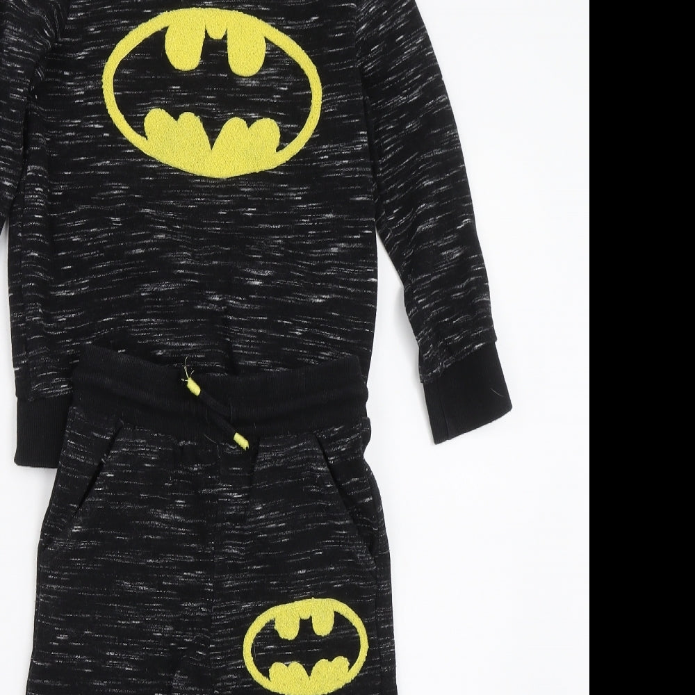 Batman Boys Black   Pullover Sweatshirt Size 4-5 Years  - outfit