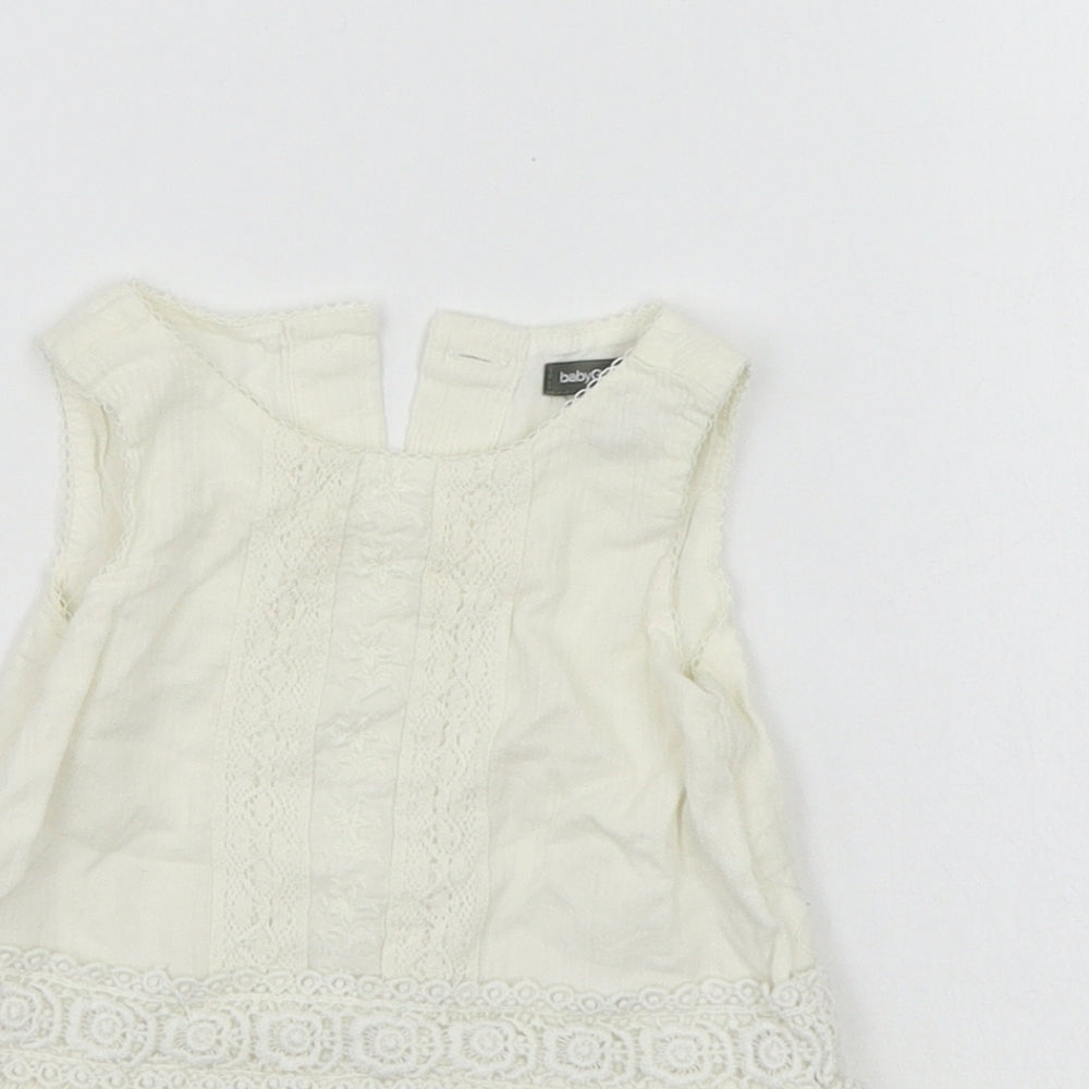 Gap Baby Beige   A-Line  Size 3-6 Months