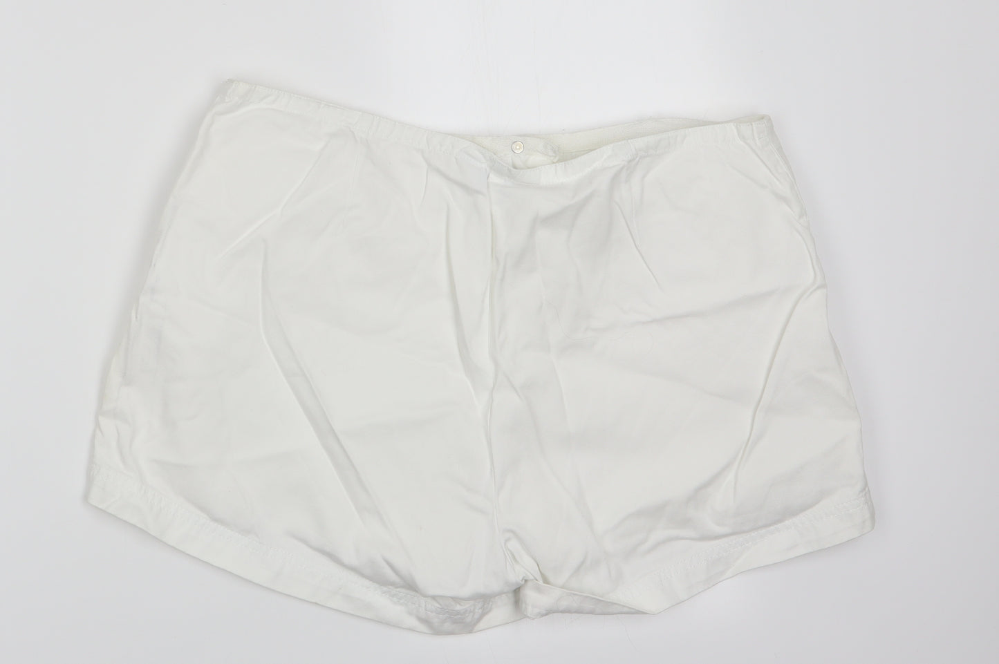 Essentials Womens White   Chino Shorts Size 16