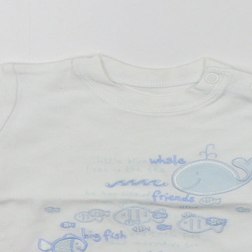 George Baby White   Basic T-Shirt Size Newborn  - details on chest