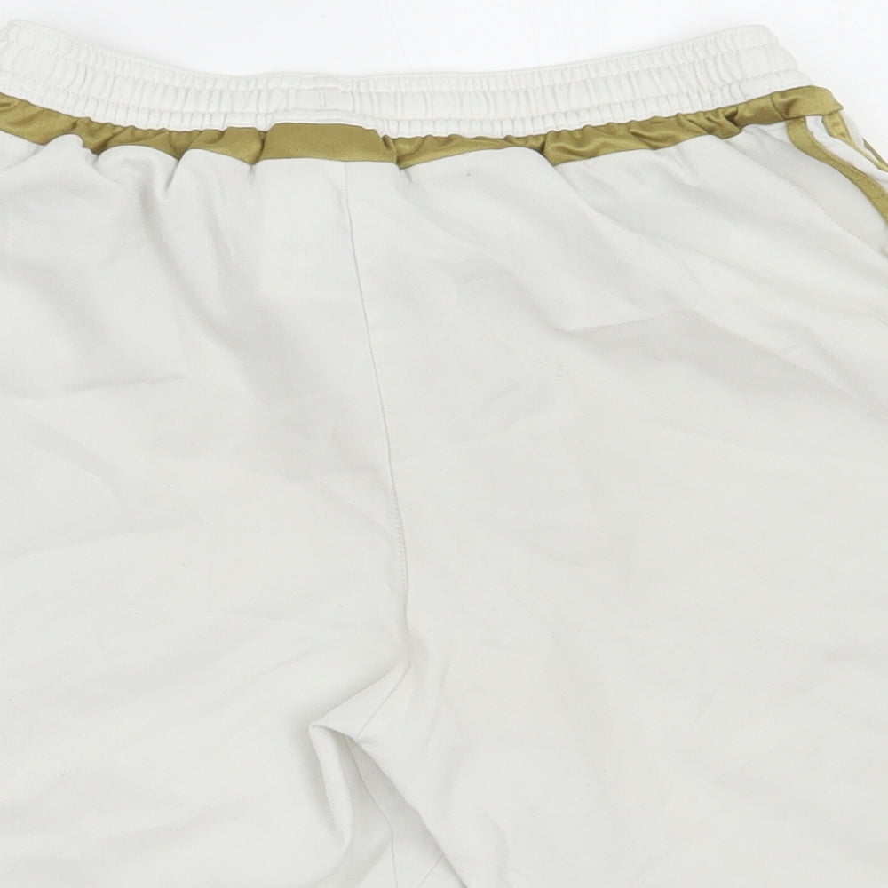 adidas Boys White   Bermuda Shorts Size 9-10 Years - Nottingham Forest