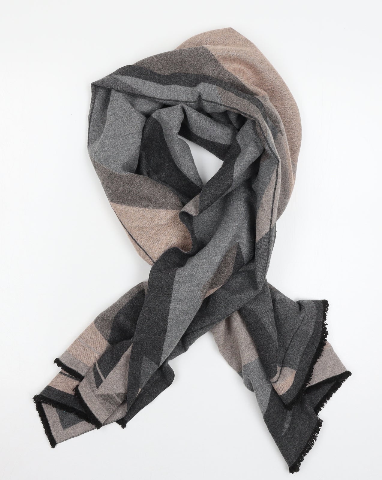 Preworn Womens Grey Geometric Knit  Scarf