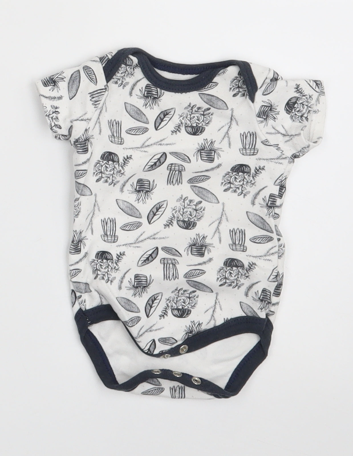 Chick Pea Boys White Floral  Romper One-Piece Size 3-6 Months