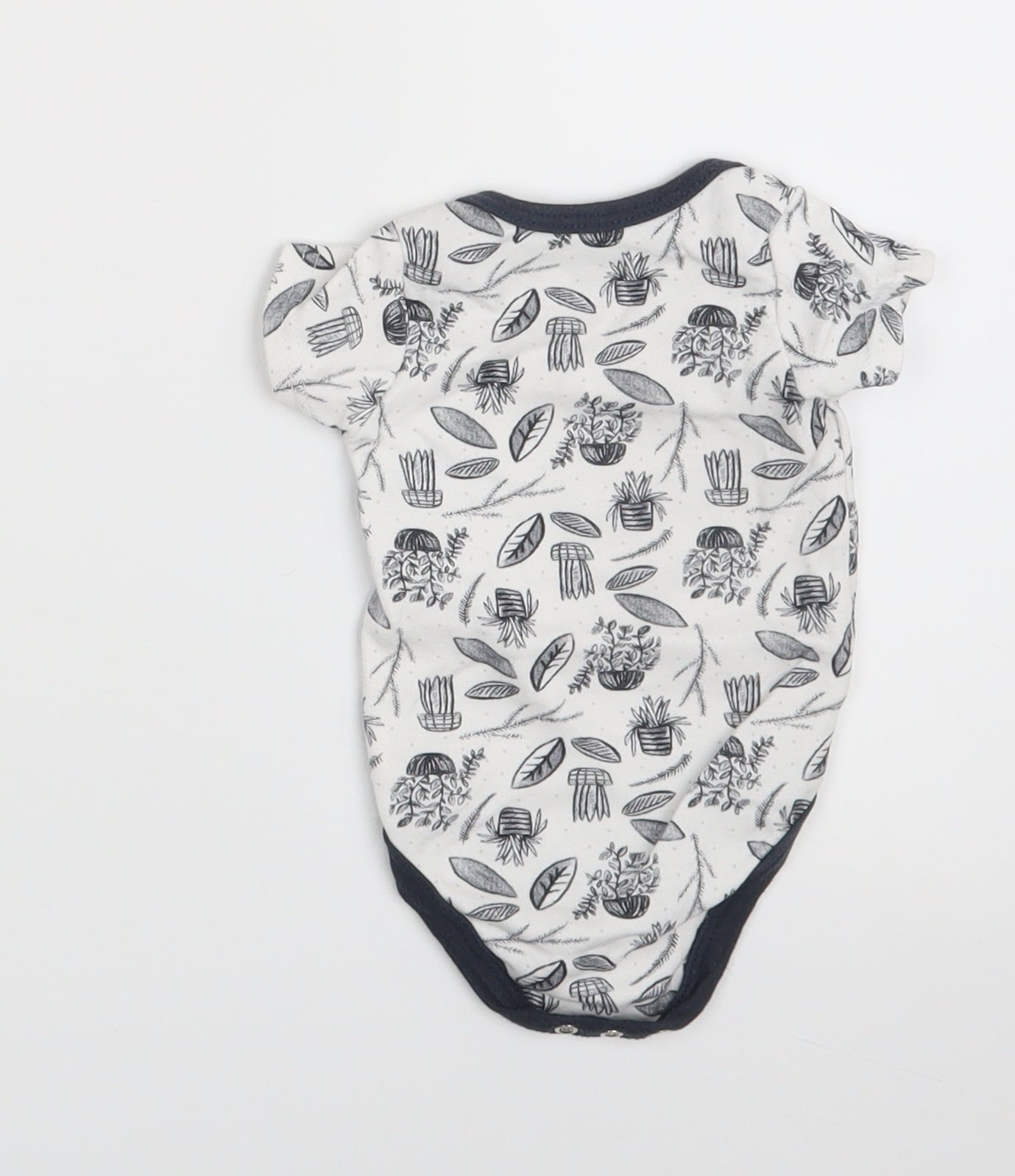 Chick Pea Boys White Floral  Romper One-Piece Size 3-6 Months