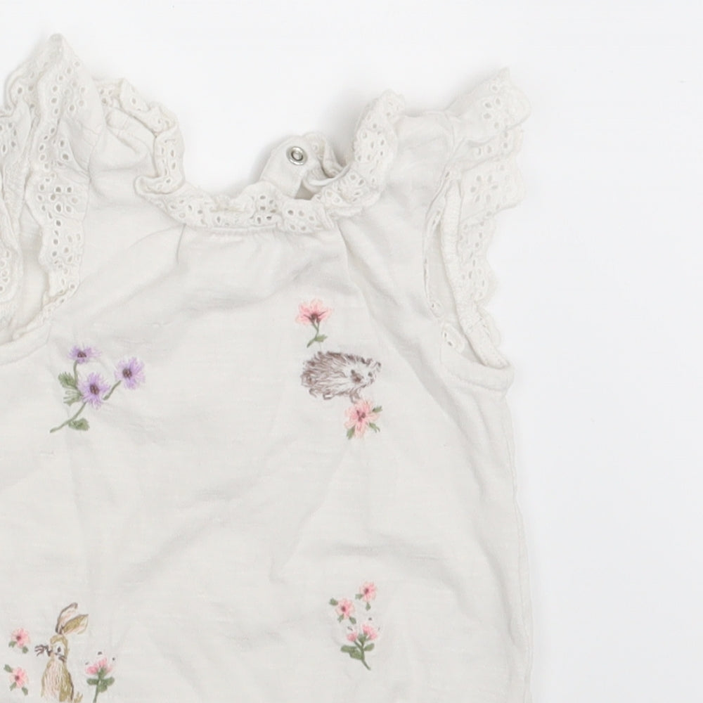 NEXT Girls White Floral  Basic T-Shirt Size 3-6 Months