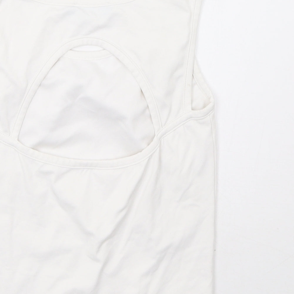 Tone Two Womens White   Cropped T-Shirt Size XL