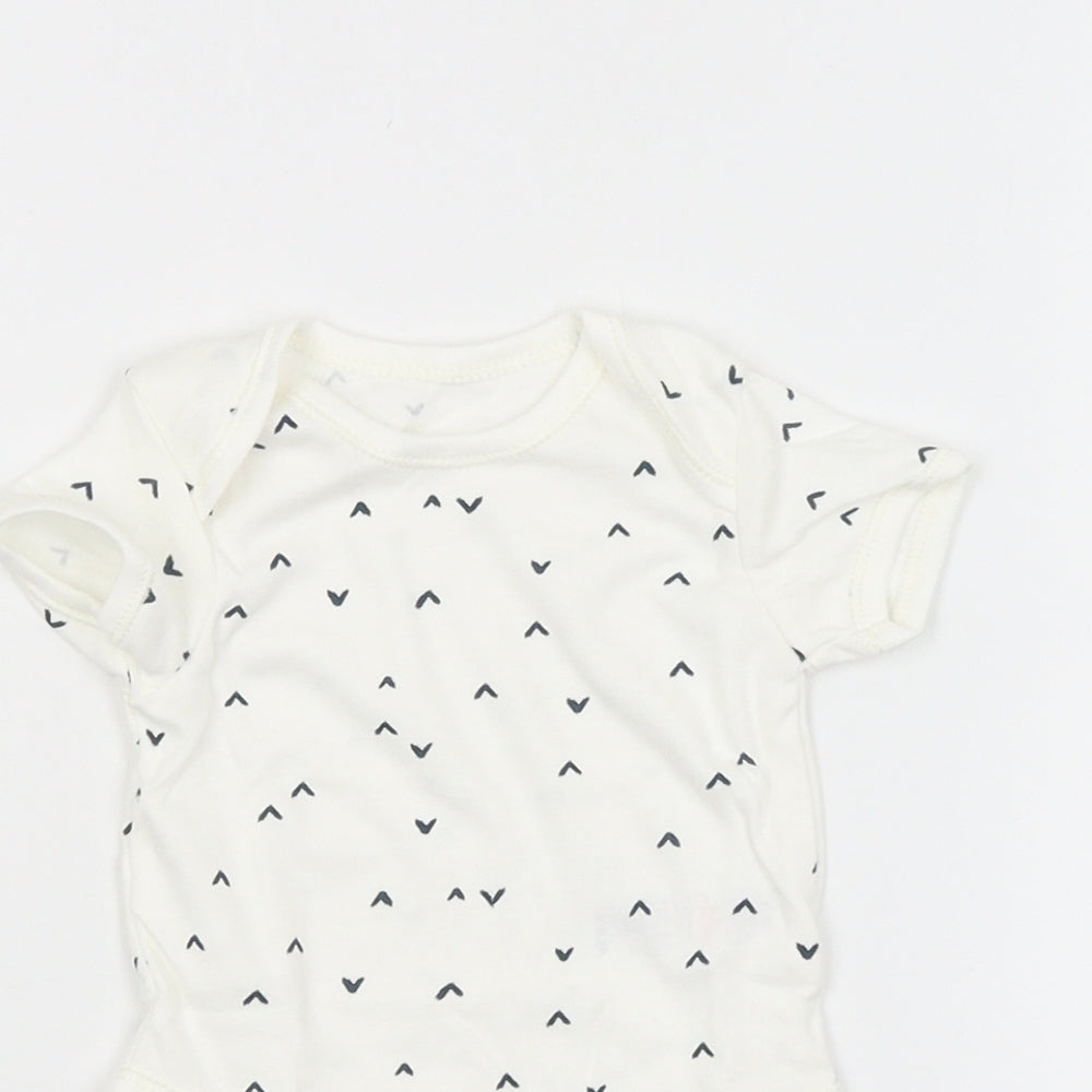 George Baby White   Babygrow One-Piece Size 3-6 Months