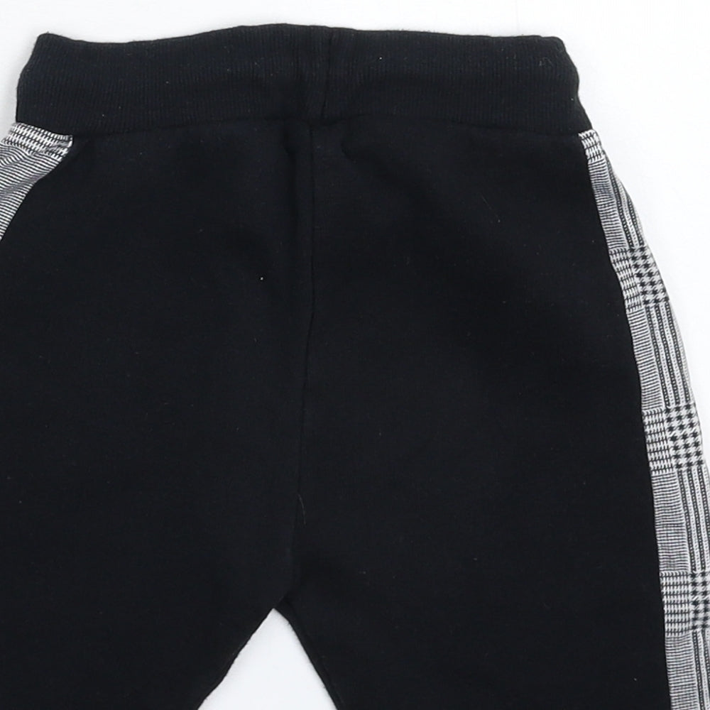 NEXT Boys Black Geometric  Sweat Shorts Size 2-3 Years