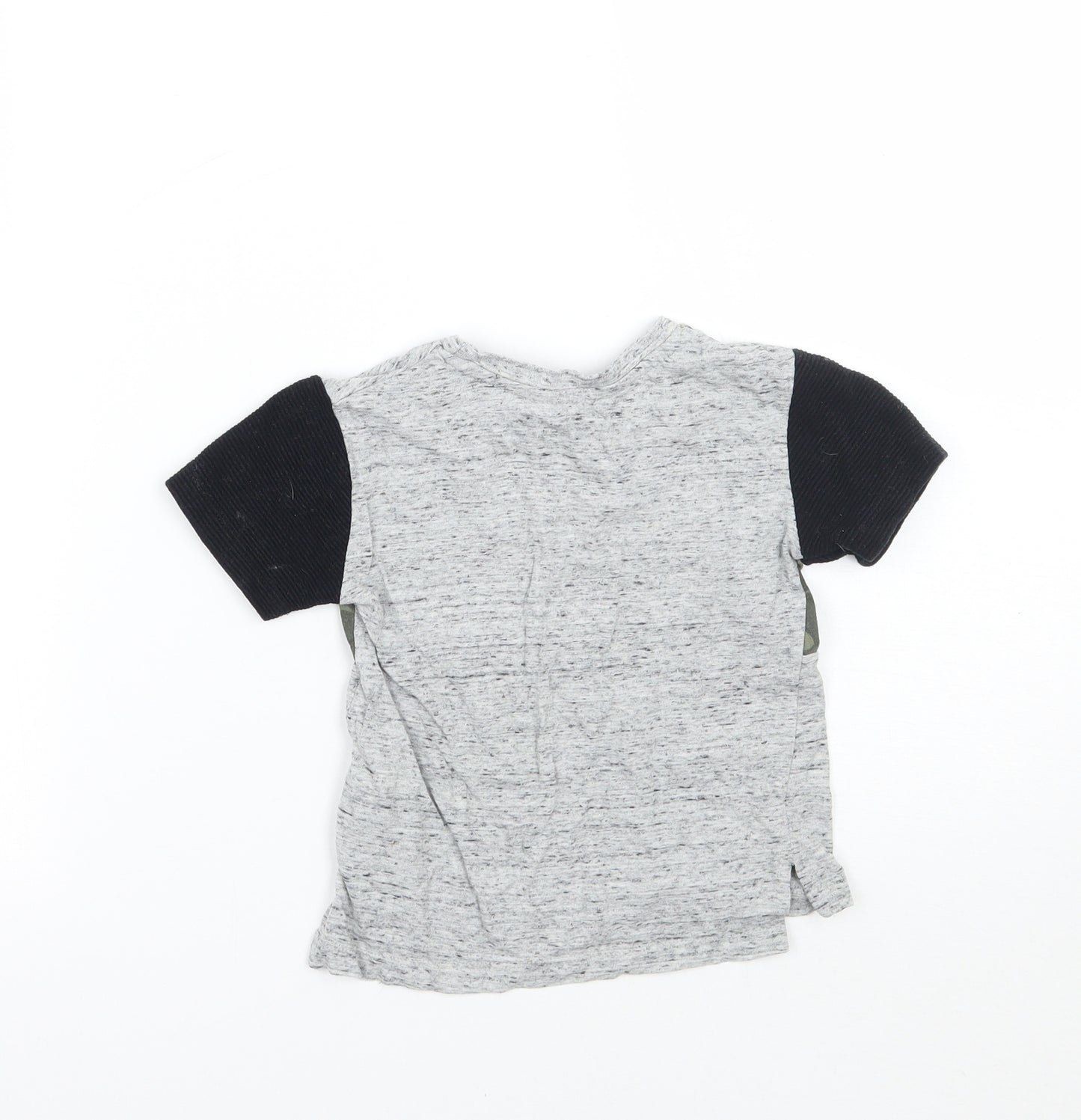 Primark Boys Grey   Basic T-Shirt Size 12 Months