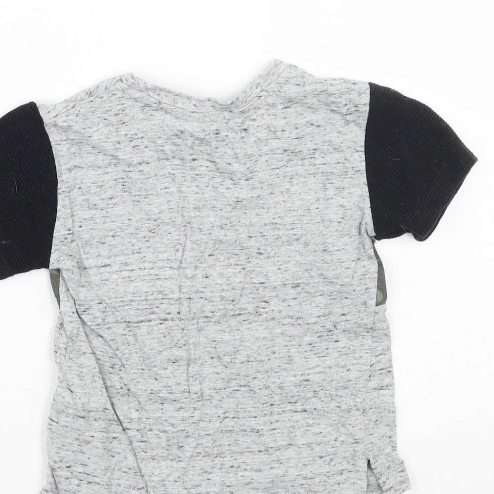 Primark Boys Grey   Basic T-Shirt Size 12 Months