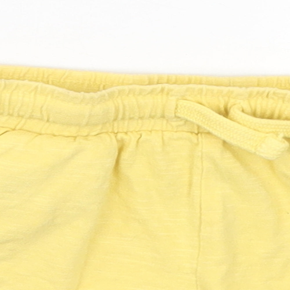 F&F Girls Yellow   Sweat Shorts Size 2-3 Years